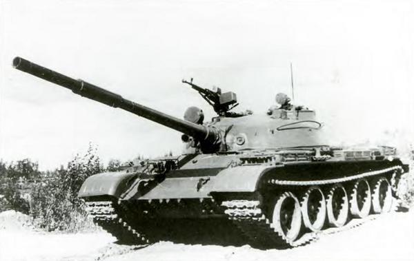 Танк Т62 выпуска 1972 года Главным отличием стала установка зенитного - фото 18