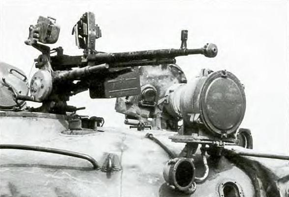 Зенитный пулемет ДШКМ установленный на люке заряжающего танка Т62 После - фото 20