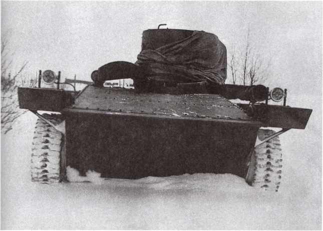 Один из закупленных Советским Союзом образцов танкаамфибии - фото 4
