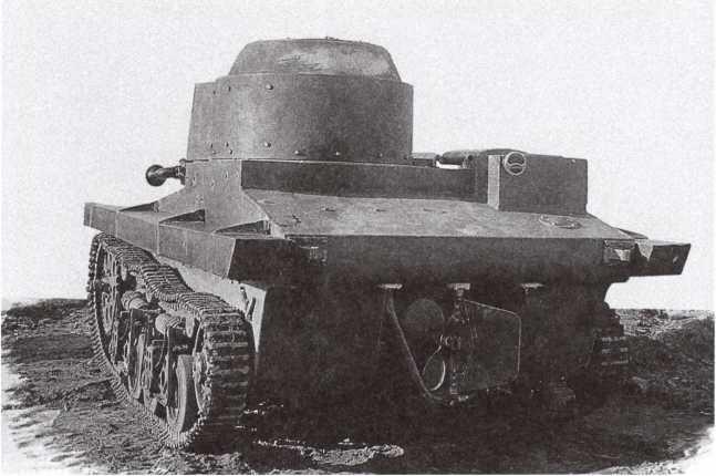 Опытный образец танка Т37 конструкции ОКМО вид сзади 1932 год АСКМ - фото 9