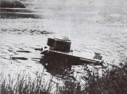 Опытный образец танка Т41 на плаву НИБТ полигон август 1932 года АСКМ - фото 11