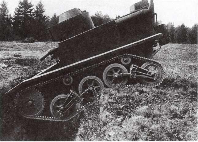 Опытный образец танка Т41 на препятствии НИБТ полигон август 1932 года На - фото 14