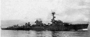 Легкий крейсер Лейпциг перед спуском на воду 18 октября 1929 г вверху и в - фото 7