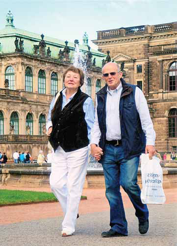 С женой Татьяной в Дрездене Конец 2000х гг - фото 37