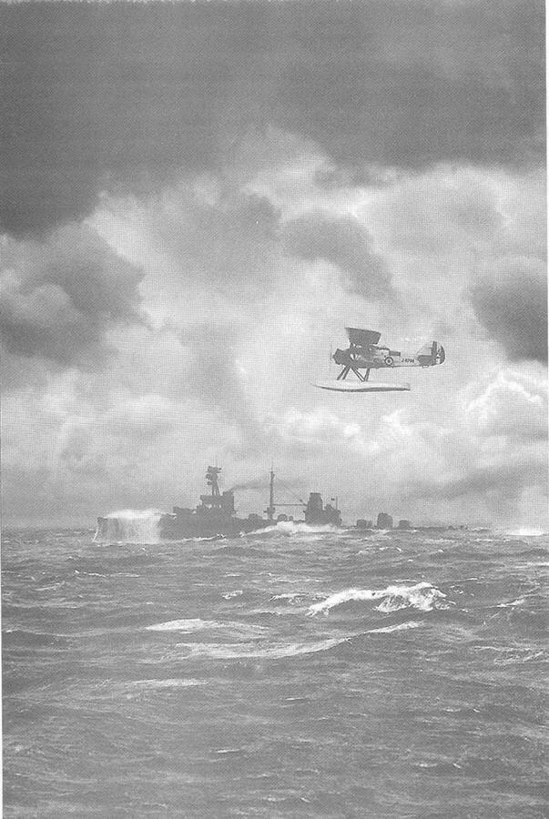 В Ютландском сражении Эджинкорт был последним двадцать четвертым в боевой - фото 107