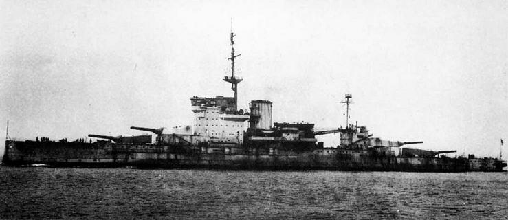 Уорспайт в 1943 г и Малайя Линейные корабли Куин Элизабет в 1942 г - фото 170