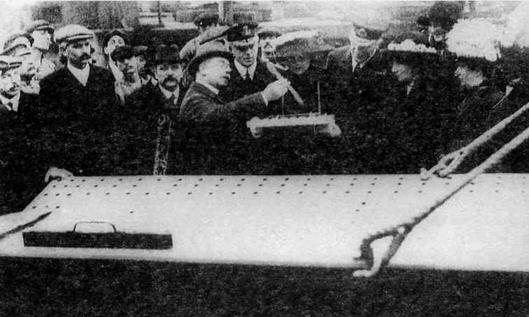 Перед закладкой Куин Элизабет 21 октября 1912 г Корпус линкора Куин - фото 3