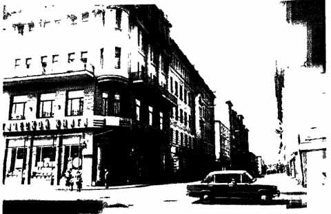 В этом здании на углу Большой Дмитровки и Камергерского переулка дом 75 на - фото 40