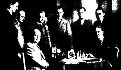 Участники международного турнира в НьюЙорке в 1927 году Стоят Мароци - фото 49