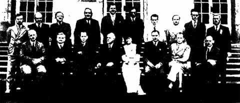Участники международного турнира в Ноттингеме 1936 год Александр Алехин со - фото 69