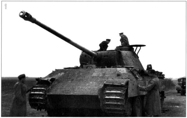 1 Офицеры Красной Армии осматривают подбитую Пантеру Pz V Ausf D Район - фото 2