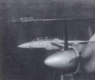 Самолет Ил38 в сопровождении самолета ВМС США F14 В Первой мировой войне - фото 2