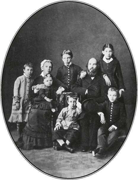 Семья Ульяновых Фотография XIX век Опечалило это мальчика Бог представился - фото 3