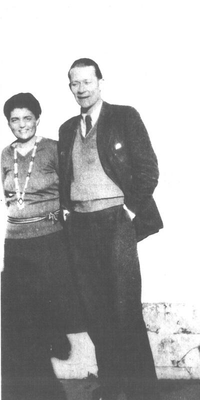 Э Э Каммингс и Джоан Лондон в Москве Фотография Ч Маламута Май 1931 - фото 1