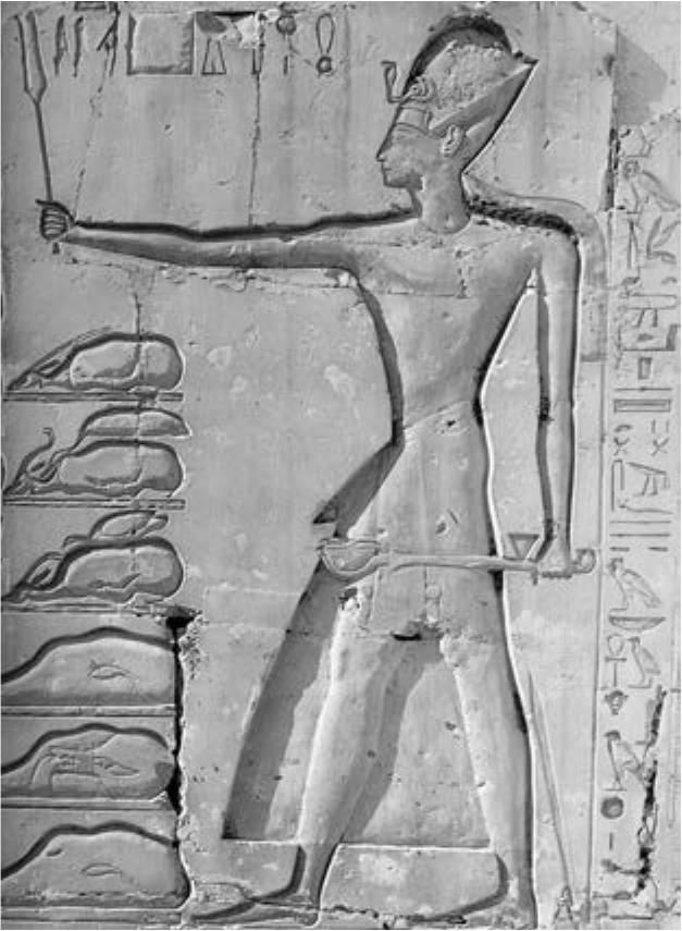 Рамзес II Рельеф XIII в до н э Одной из обязанностей фараонов было также - фото 13